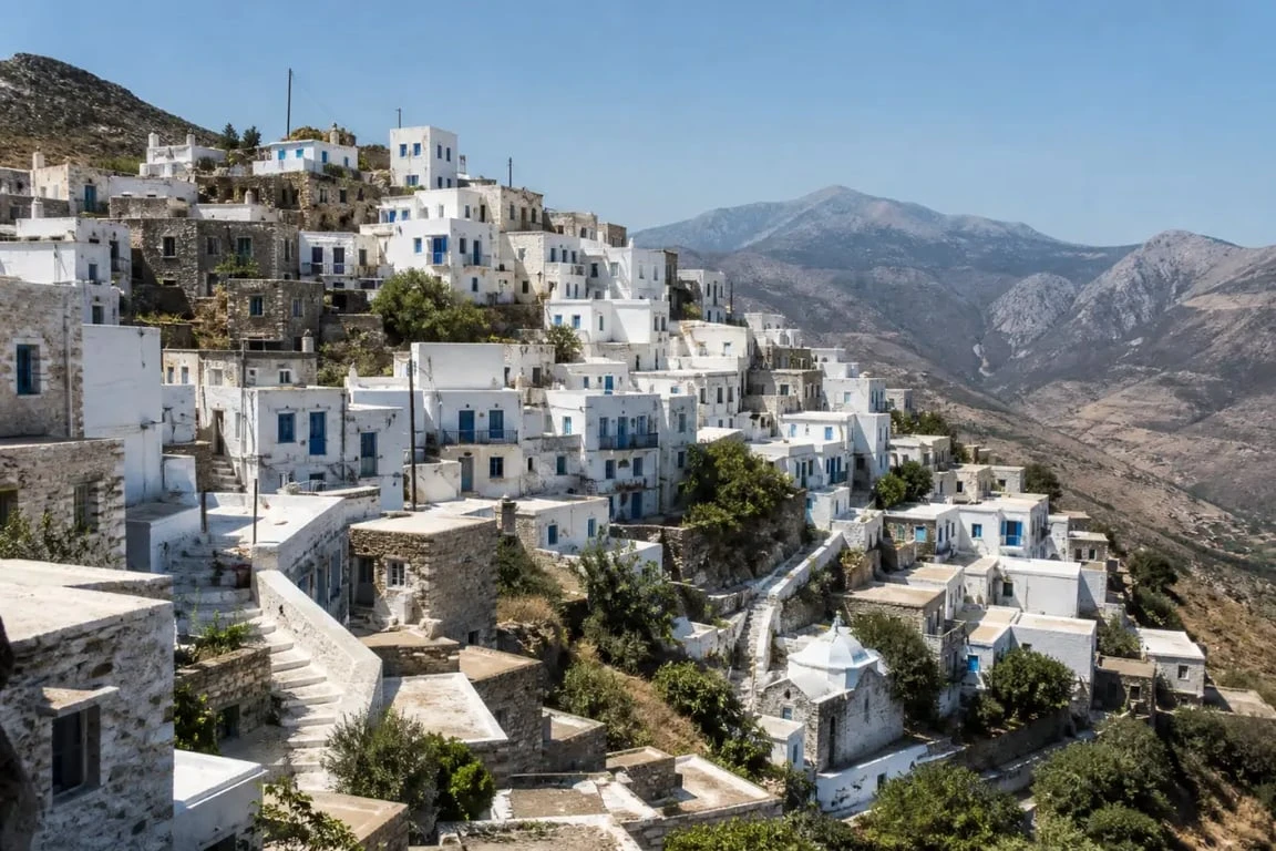 Les plus beaux villages de Naxos : village en amphithéâtre de Koronos