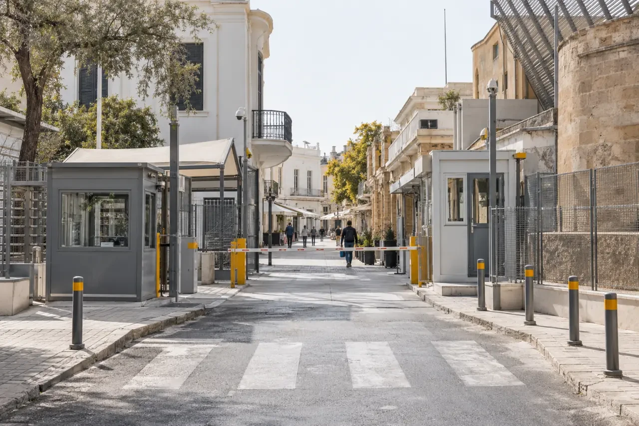 Est-il dangereux d'aller à Chypre actuellement : passage entre le Nord et le Sud à Nicosie